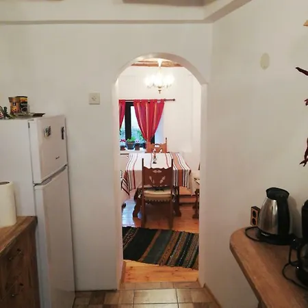 чичарите * גברובו