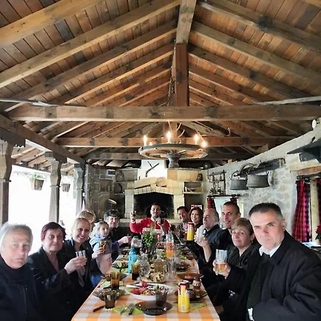 чичарите * Gabrovo
