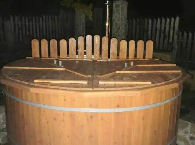 чичарите 招待所 *