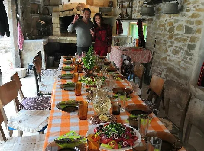 чичарите 招待所 *